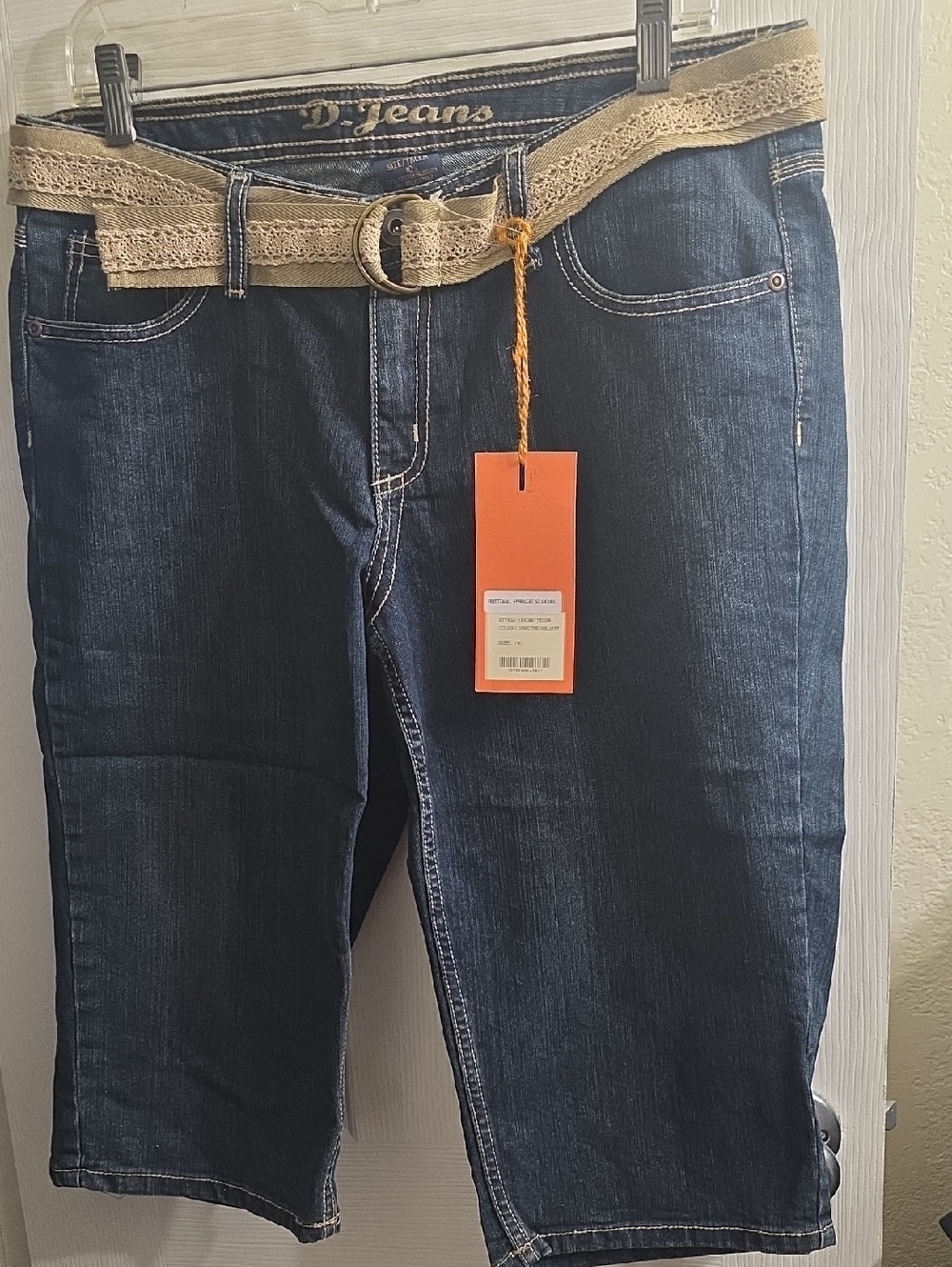 d. jeans Dark Blue Cropped Denim Jeans with Beige Lace Belt Size 10
